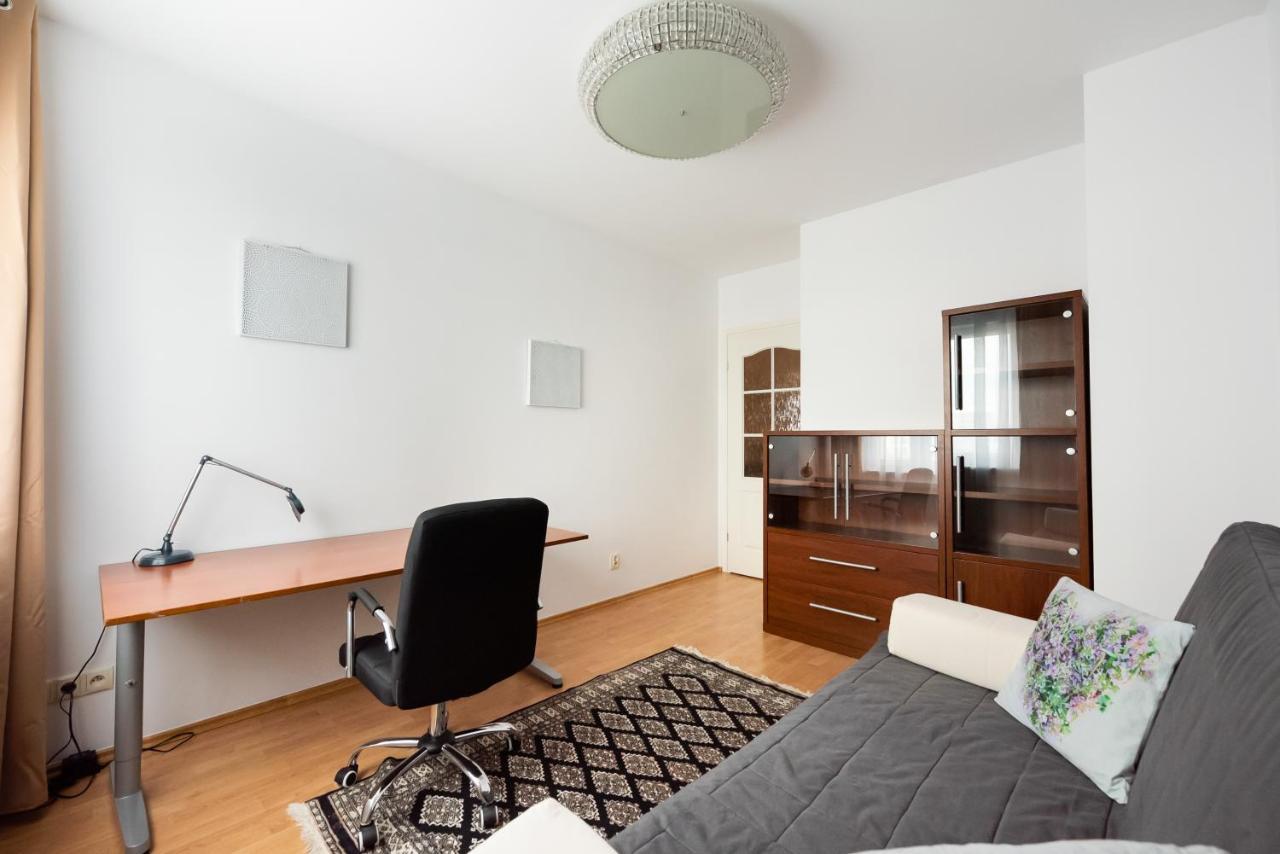 Ken 54 2-Bedroom Apartment Варшава Екстер'єр фото