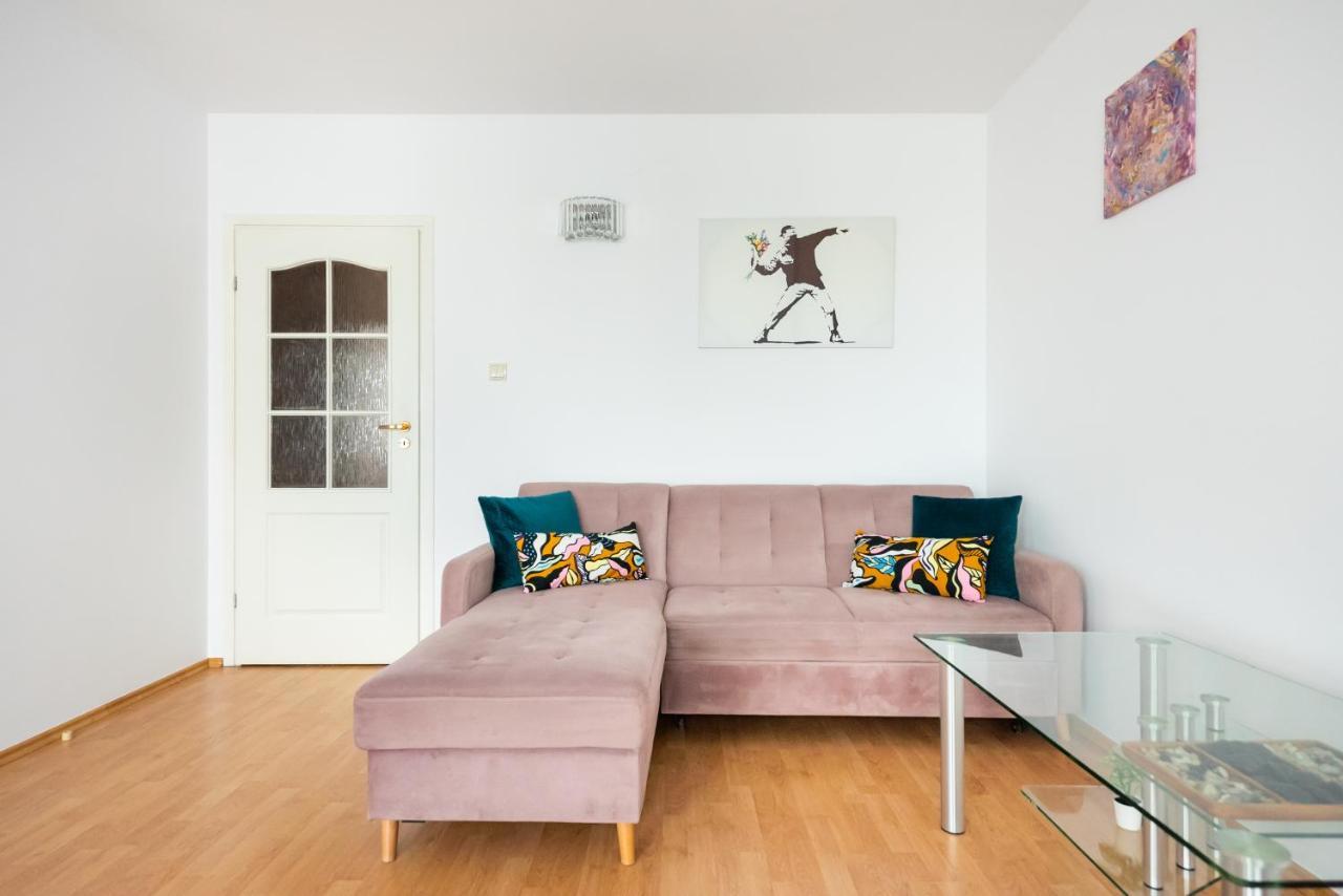 Ken 54 2-Bedroom Apartment Варшава Екстер'єр фото